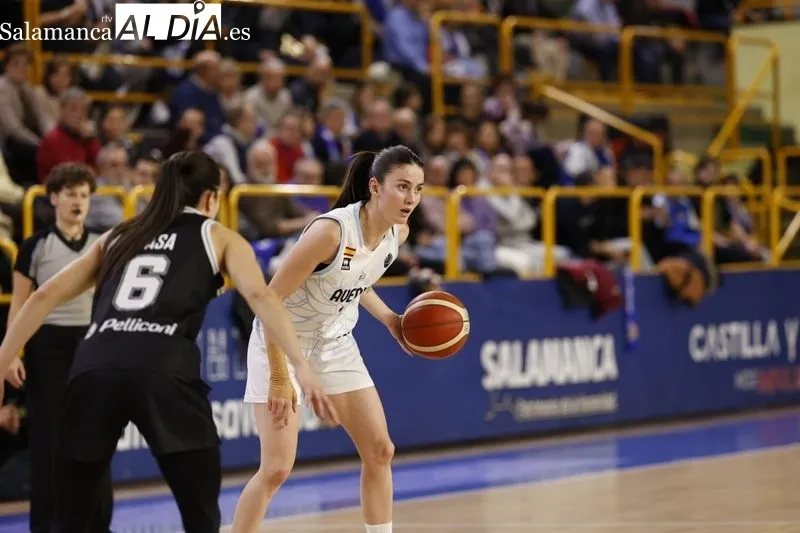 Partido de Euroliga entre el Perfumerías Avenida y el Virtus Bologna. Fotos: David Sañudo