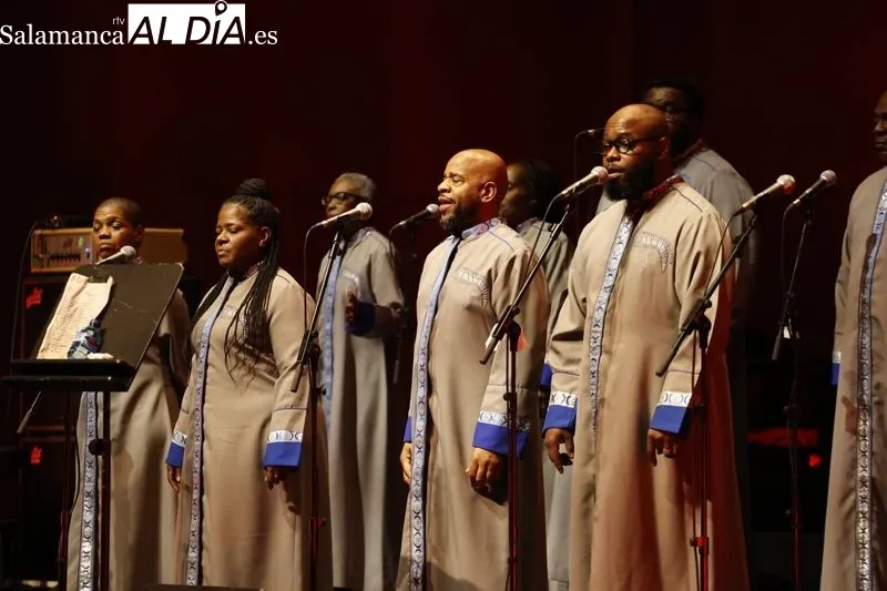 Concierto 'B.B. King Spiritual' de Chicago Mass Choir en el CAEM de Salamanca. Fotos: David Sañudo