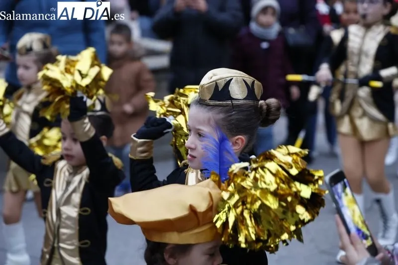 Desfile de la XI edición del Festival Benéfico 'Ningún niño sin juguete', que organiza la Archicofradía del Rosario. Fotos: David Sañudo