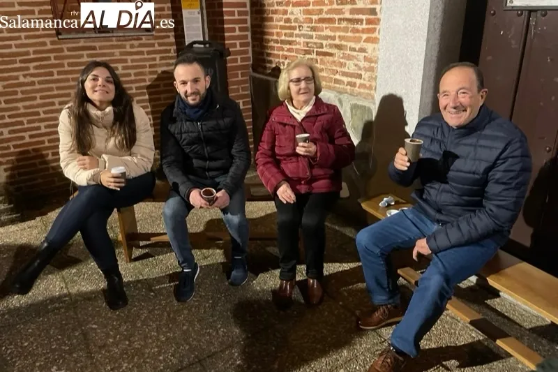 La ermita del Humilladero acogía la gran chocolatada organizada por su cofradía