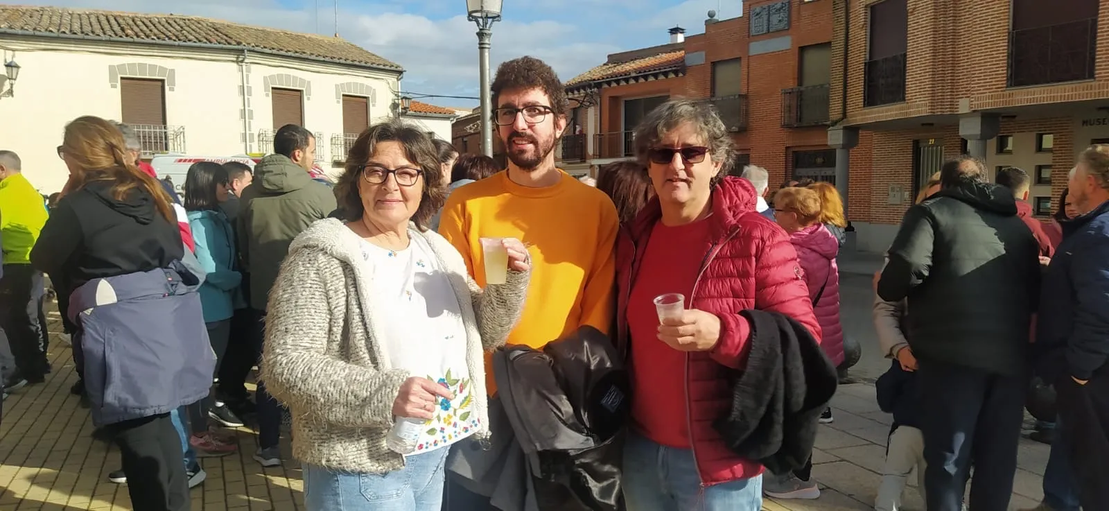 Macotera celebraba la undécima carrera o marcha solidaria navideña