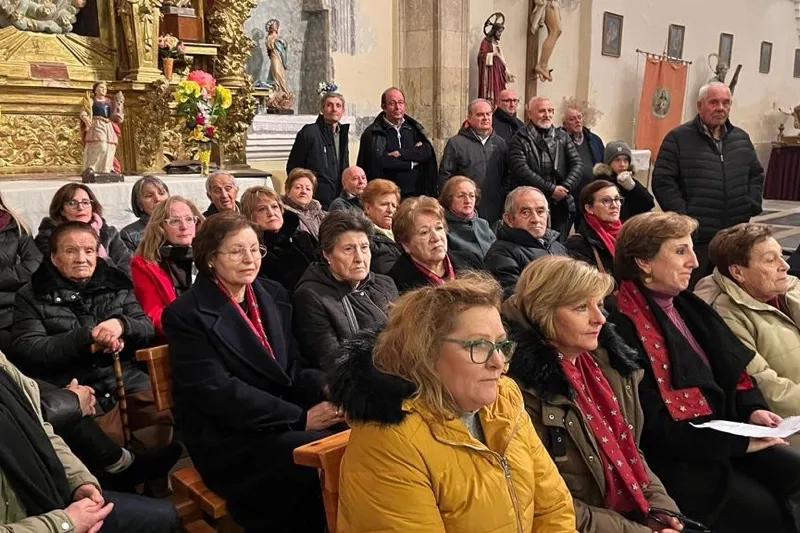 La iglesia de Palaciosrubios acogía el II Festival de Villancicos del Arciprestazgo