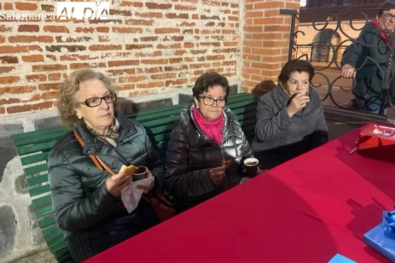 La ermita del Humilladero acogía la gran chocolatada organizada por su cofradía