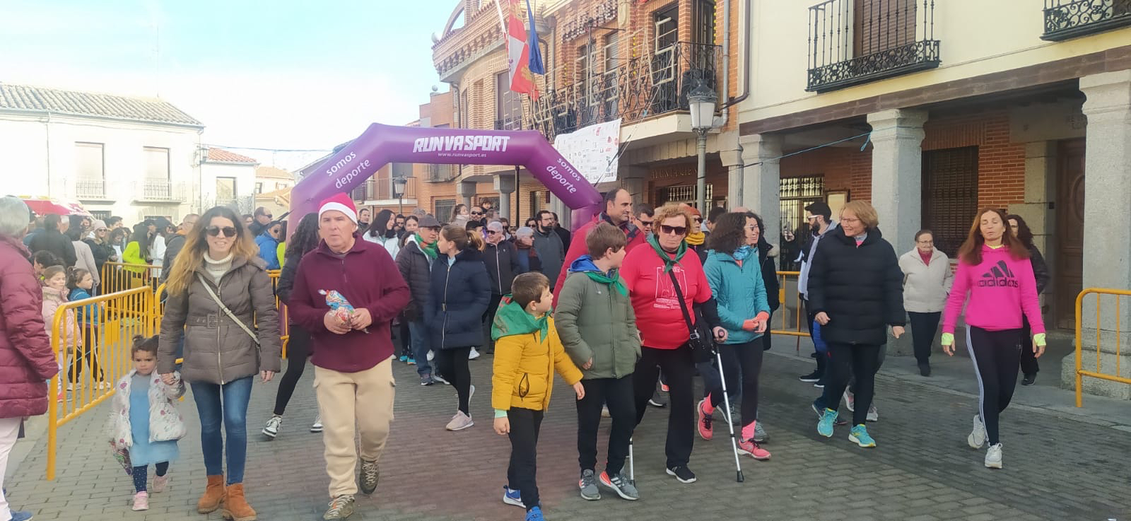 Éxito y gran ambiente para undécima carrera  solidaria de Macotera en favor de la Asociación Parkinson Salamanca