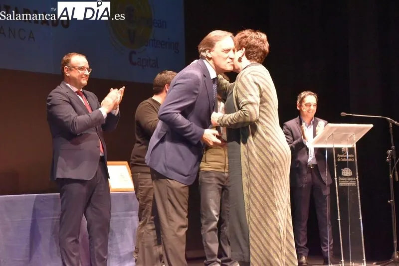Acto en el teatro Liceo en el Día del Voluntariado. Fotos: Ángel Merino.