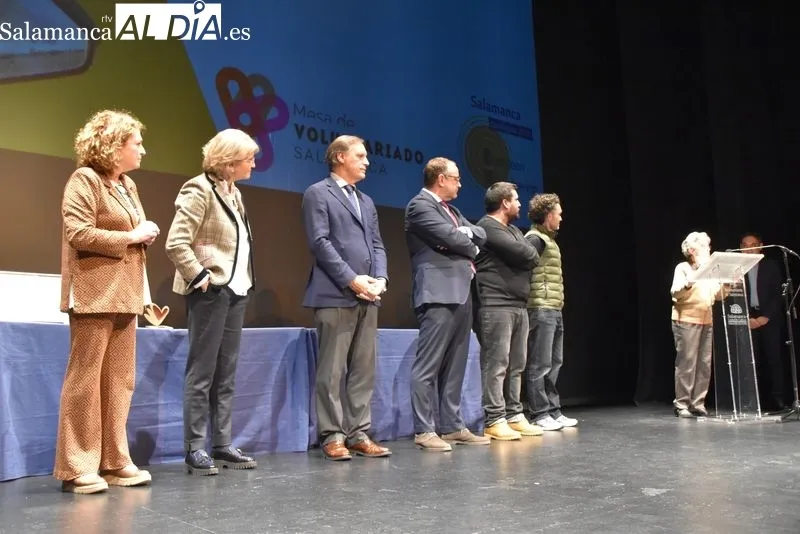 Acto en el teatro Liceo en el Día del Voluntariado. Fotos: Ángel Merino.