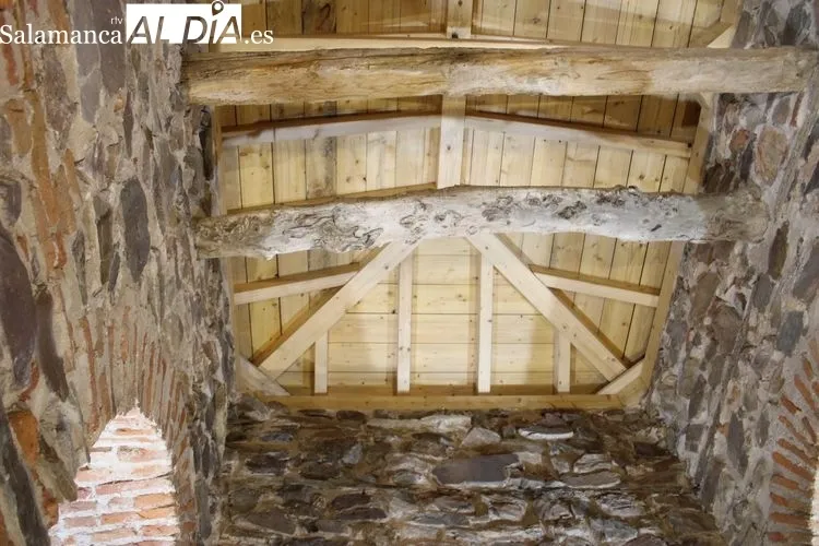 Foto 4 - Galinduste presume de un Campanario totalmente restaurado