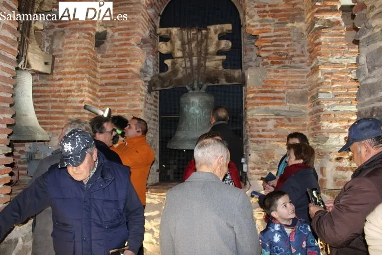 Foto 2 - Galinduste presume de un Campanario totalmente restaurado