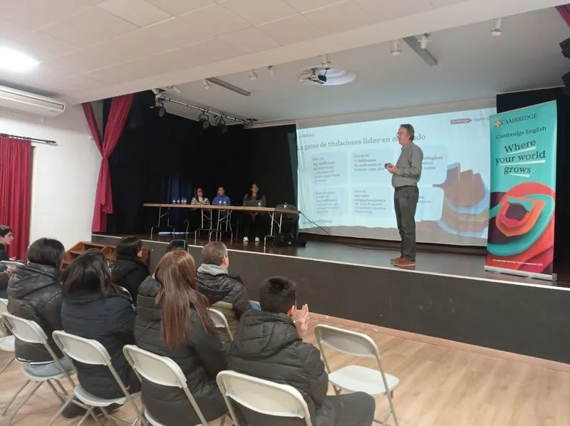 Imágenes de la entrega de diplomas en Castellanos de Moriscos.