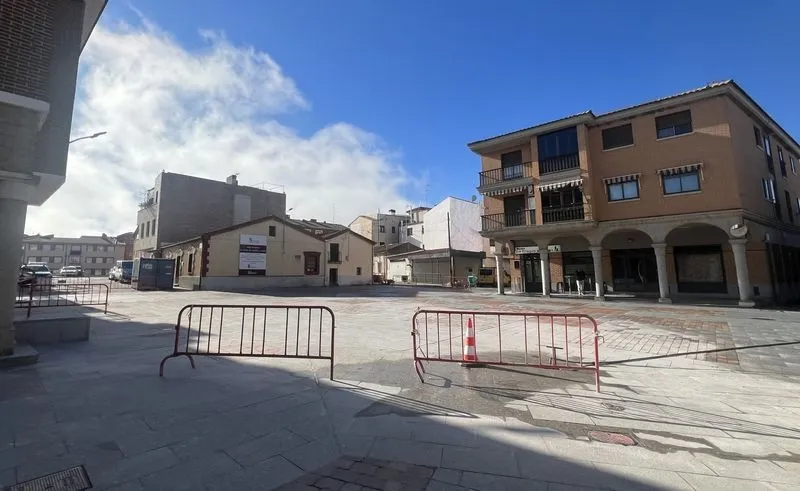 Imágenes del aspecto de las calles renovadas en Carbajosa.