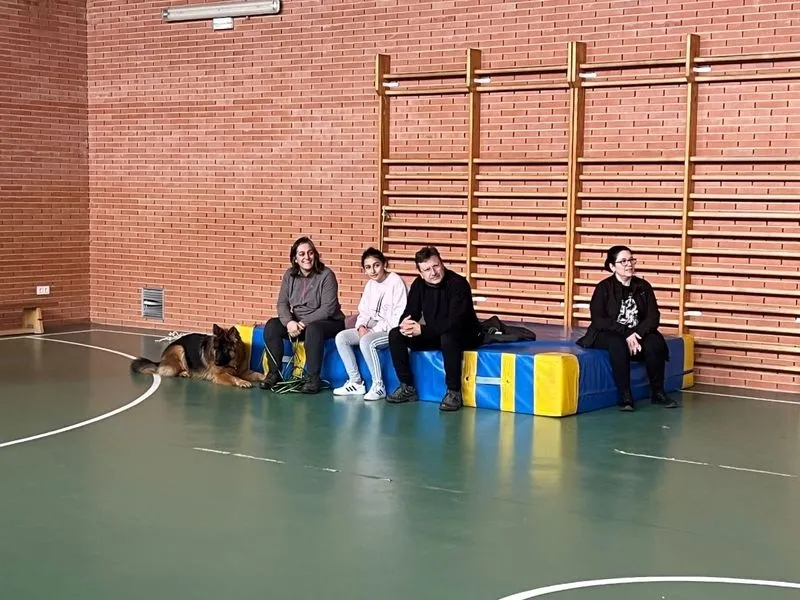 Foto 6 - Nueva sesi&oacute;n de los Talleres B&aacute;sicos de Adiestramiento Canino en Carbajosa
