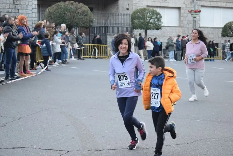 Imágenes de la Carrera del Pavo en Béjar. Fotos: Delegación Salmantina de Atletismo.