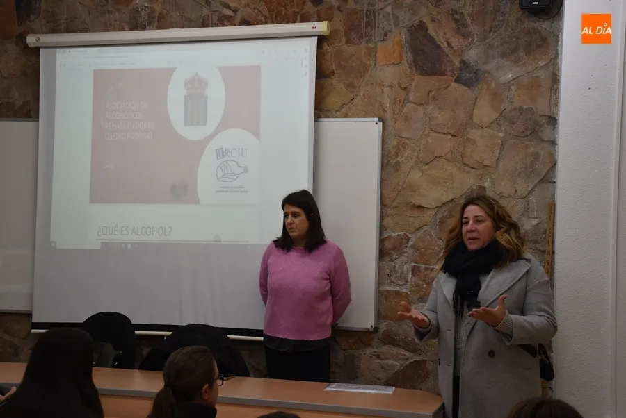 Foto 2 - Alumnos de 3&ordm; de la ESO del IES Tierra se conciencian sobre los efectos del alcohol