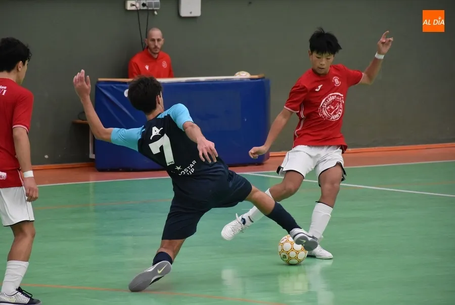 Foto 8 - Reparto de victorias en el doble duelo Cadete e Infantil entre III Columnas y Tierno Galv&aacute;n