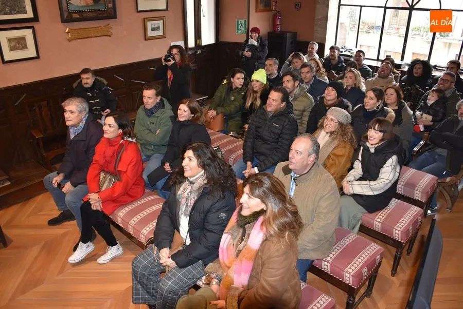 Foto 3 - Mir&oacute;briga acoge un encuentro de profesionales de la salud a ra&iacute;z del 40 cumplea&ntilde;os de uno de ellos