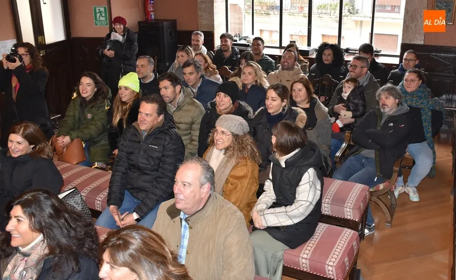Foto 5 - Mir&oacute;briga acoge un encuentro de profesionales de la salud a ra&iacute;z del 40 cumplea&ntilde;os de uno de ellos