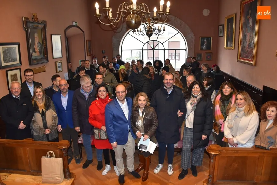 Foto 11 - Mir&oacute;briga acoge un encuentro de profesionales de la salud a ra&iacute;z del 40 cumplea&ntilde;os de uno de ellos