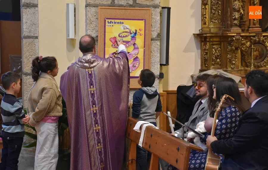Foto 2 - Los 8 j&oacute;venes de San Crist&oacute;bal que se van a confirmar se presentan a su comunidad