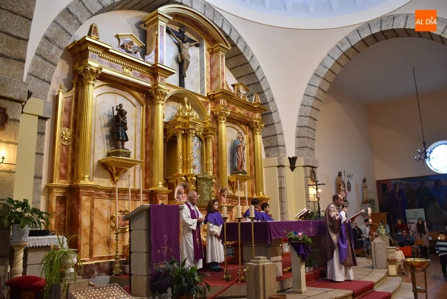 Foto 5 - Los 8 j&oacute;venes de San Crist&oacute;bal que se van a confirmar se presentan a su comunidad