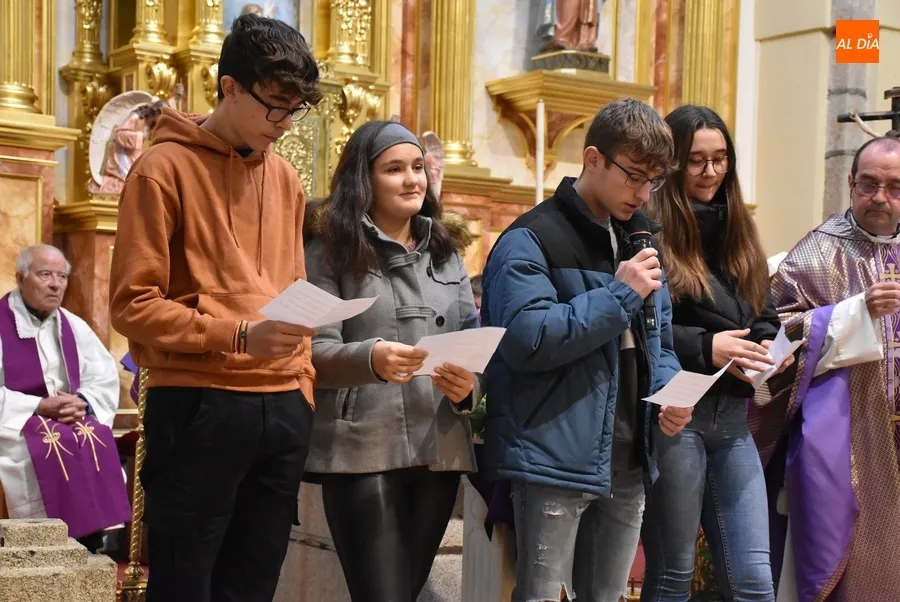 Foto 8 - Los 8 j&oacute;venes de San Crist&oacute;bal que se van a confirmar se presentan a su comunidad