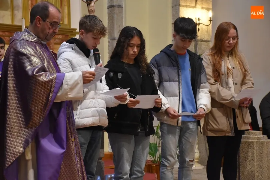 Foto 10 - Los 8 j&oacute;venes de San Crist&oacute;bal que se van a confirmar se presentan a su comunidad