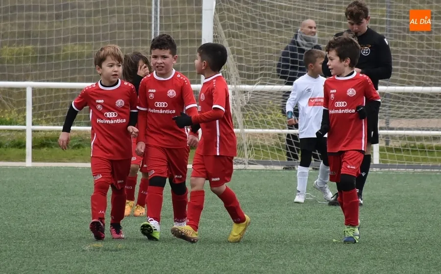 Foto 7 - El Hergar Helm&aacute;ntica se lleva el duelo por el liderato Prebenjam&iacute;n ante el Ciudad Rodrigo
