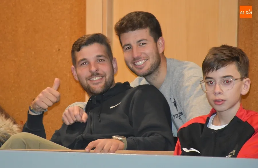 Foto 9 - Galardonados los mejores deportistas de 2023 con un tributo especial a los 70 a&ntilde;os del Ciudad Rodrigo CF