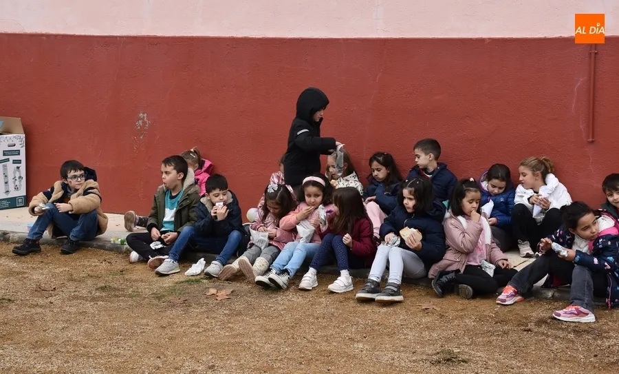 Foto 2 - Divertida casta&ntilde;ada en el Colegio San Francisco con la implicaci&oacute;n de su AMPA