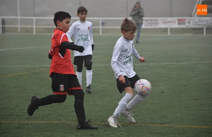 Foto 7 - Fest&iacute;n goleador del Alev&iacute;n B del Ciudad Rodrigo para cerrar un 2023 inmaculado como locales