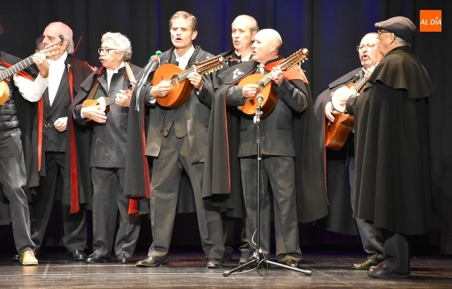 Foto 9 - 14 jubilados reciben un homenaje como agradecimiento a su vida de trabajo
