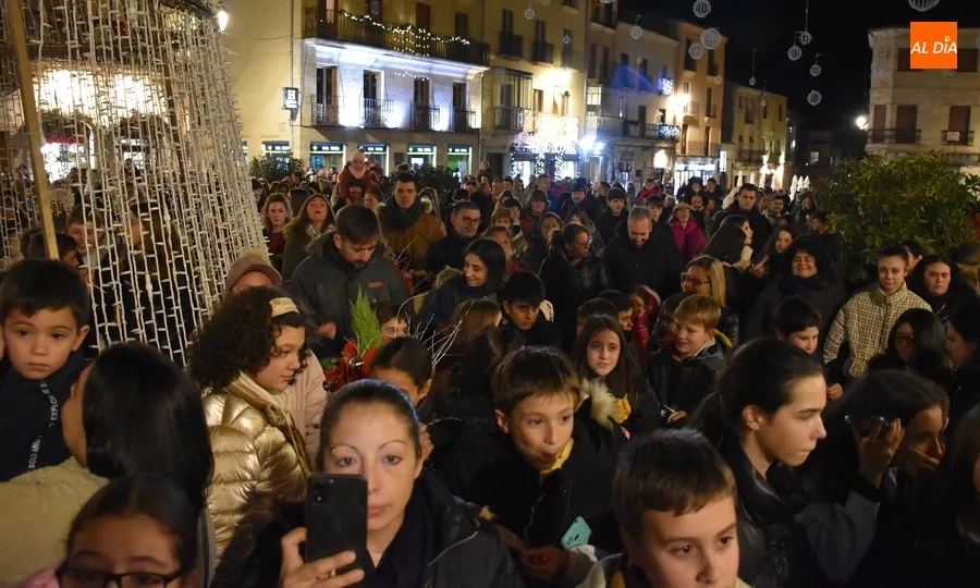Foto 8 - Ciudad Rodrigo da la bienvenida por todo lo alto a la Navidad 2023