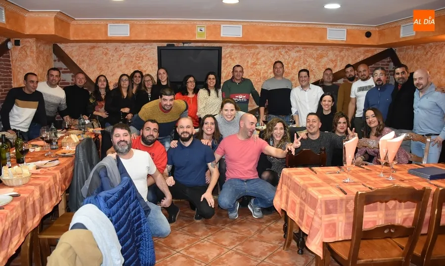 Foto 2 - Hist&oacute;rico reencuentro de la Generaci&oacute;n del 83