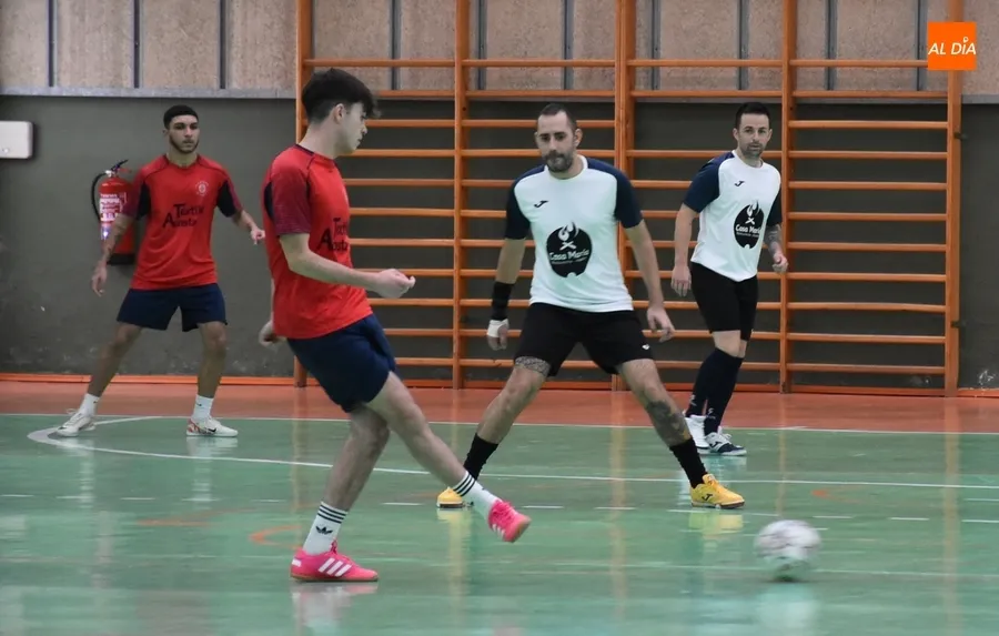 Foto 3 - El a&ntilde;o competitivo en Conde de Fox&aacute; culmina con una derrota del III de Futormes 