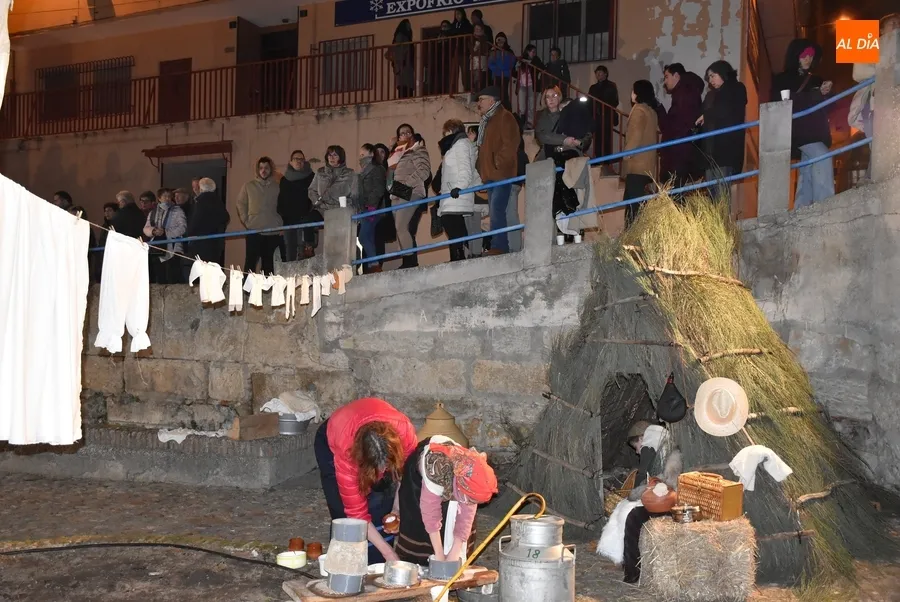 Foto 5 - El Valle de San Mart&iacute;n escenifica un bel&eacute;n repleto de oficios con reivindicaci&oacute;n incluida