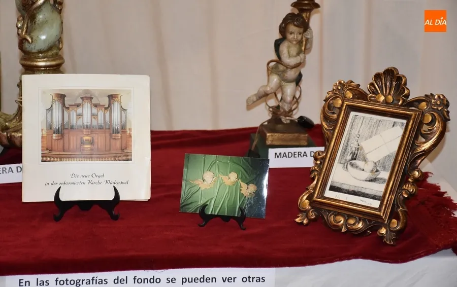 Foto 5 - Jos&eacute; Antonio Hern&aacute;ndez Navarro muestra su maestr&iacute;a con la madera en el Centro de Mayores