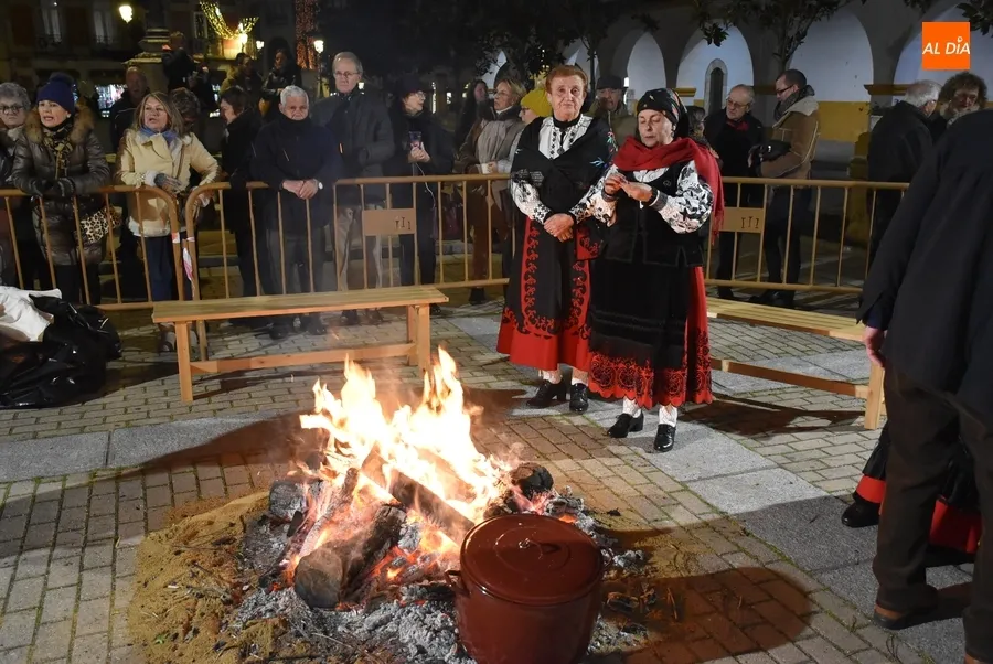 Foto 11 - Alumnos de la Escuela de M&uacute;sica animan el cl&aacute;sico bel&eacute;n viviente del Bot&oacute;n Charro