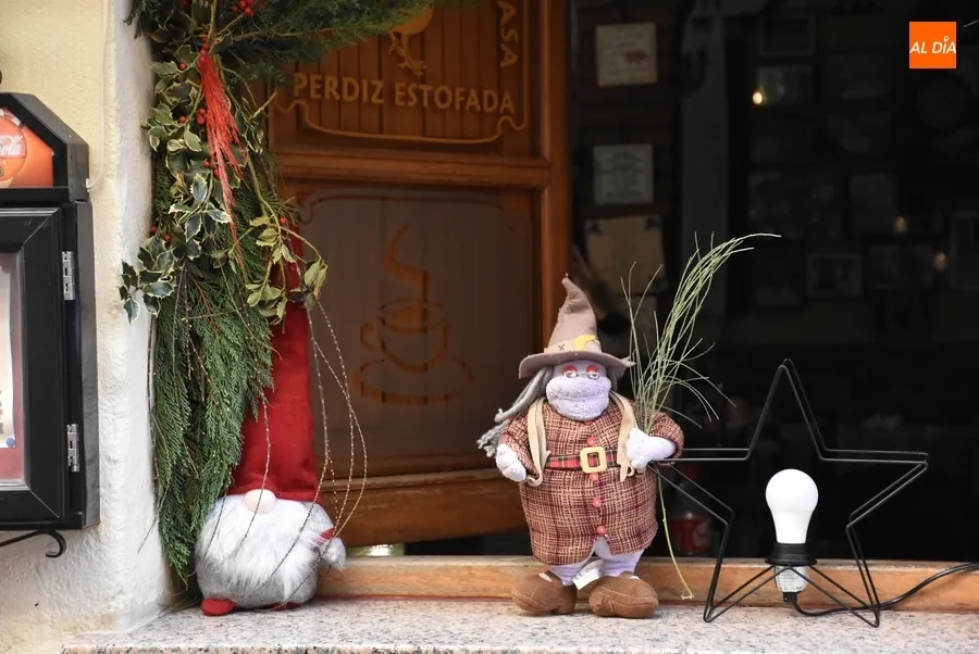 Foto 10 - La calle Gigantes debuta en el Concurso de Decoraci&oacute;n Navide&ntilde;a con un &lsquo;bosque encantado&rsquo;