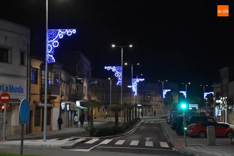 Foto 11 - El incremento de la iluminaci&oacute;n de la Avenida de Salamanca, entre las novedades en el alumbrado