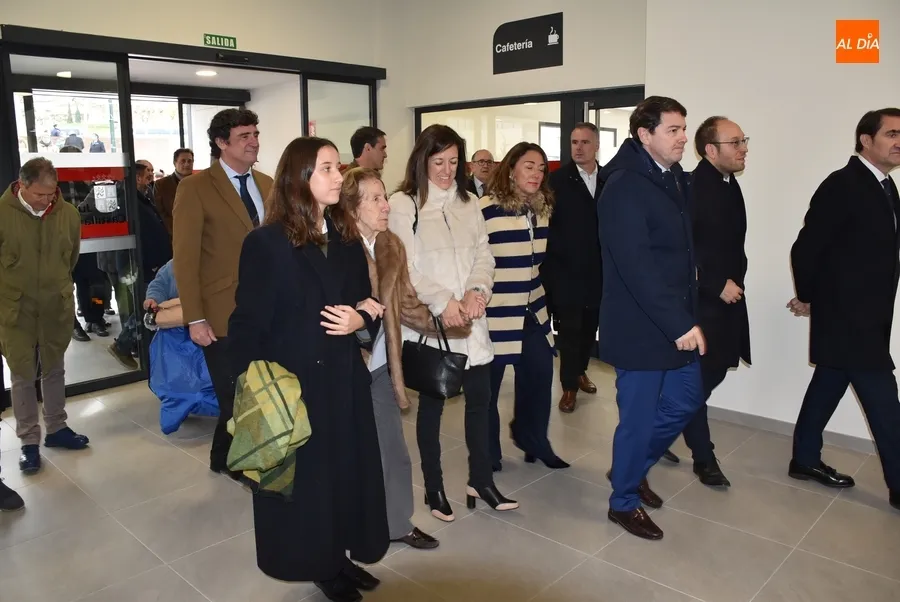 Foto 8 - Inaugurado el nuevo look de la Estaci&oacute;n de Autobuses con un sentido recuerdo a S&aacute;nchez-Ter&aacute;n