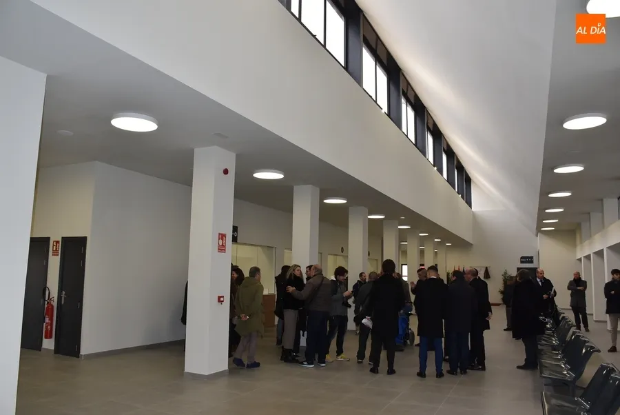 Foto 2 - El PSOE recuerda que la Junta ha reformado la Estaci&oacute;n gracias a fondos europeos logrados por el Gobierno