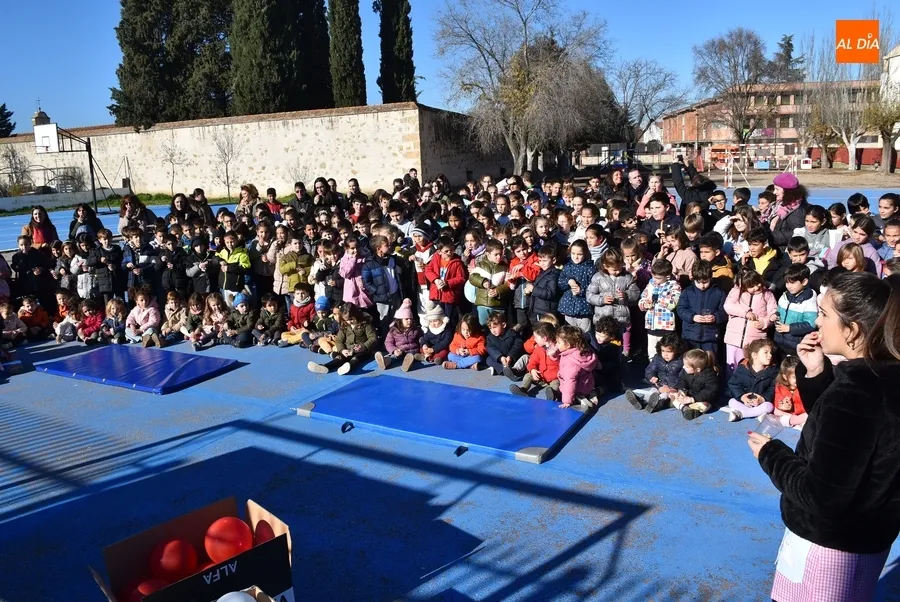 Foto 3 - El Colegio Mir&oacute;briga toma las 12 palomitas