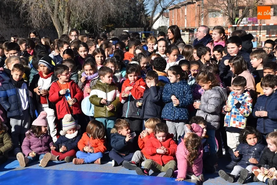 Foto 7 - El Colegio Mir&oacute;briga toma las 12 palomitas