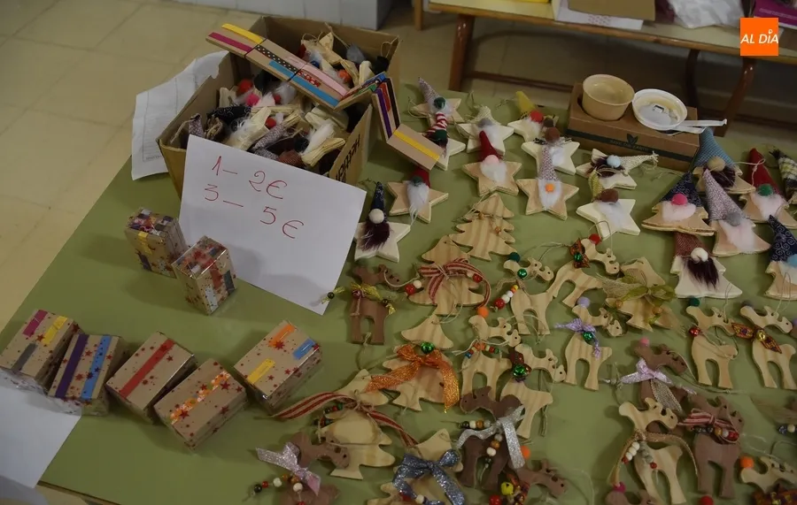 Foto 6 - El IES Tierra promueve un doble mercadillo solidario