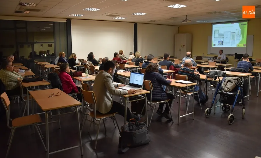 Foto 5 - Los documentos sobre Mir&oacute;briga en Archivos Estatales destacan en la apertura del curso sobre archivos