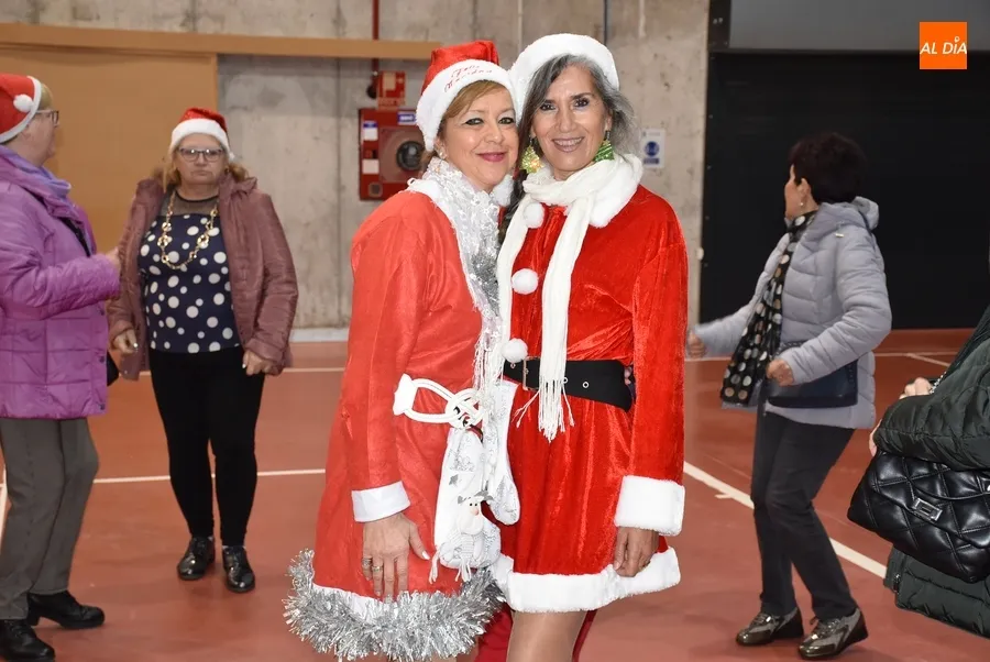 Foto 5 - Amanecer da el pistoletazo a la Navidad con su tradicional fiesta
