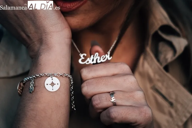 Ramos Joyería ofrece joyas y relojes de todo tipo, especializados en filigrana charra y joyas personalizadas.
