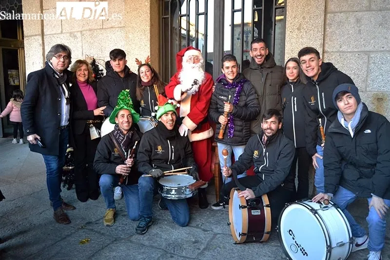 Foto 4 - Pap&aacute; Noel visita la ciudad de B&eacute;jar