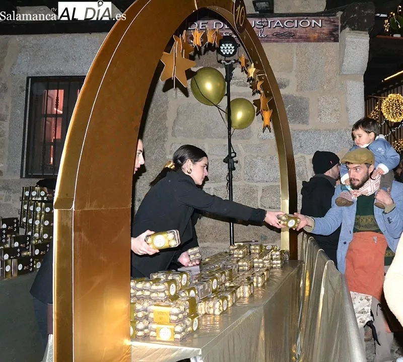 Foto 3 - La Alberca brilla con luz propia en su noche m&aacute;s especial