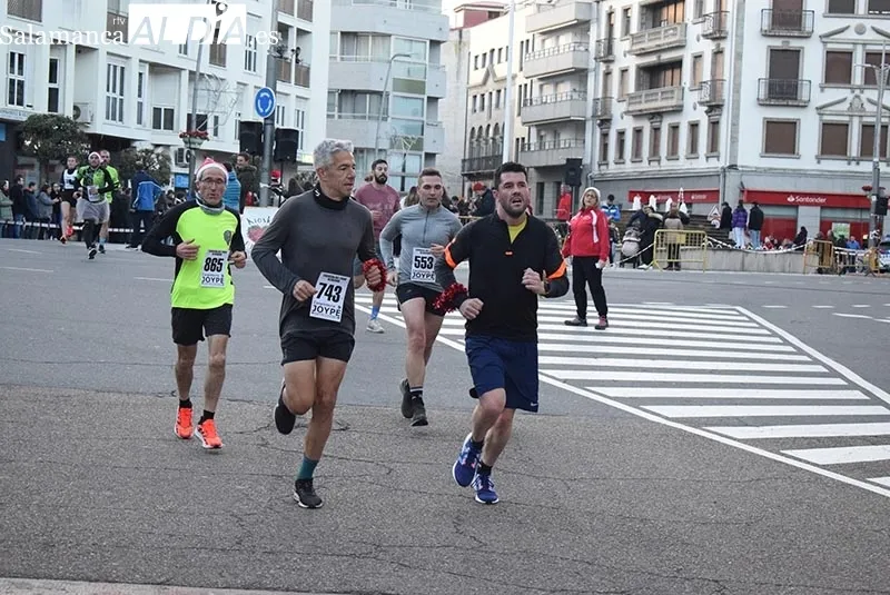 Foto 4 - Ivan Bernardo y Ver&oacute;nica Rodr&iacute;guez se imponen en la Carrera del Pavo de B&eacute;jar