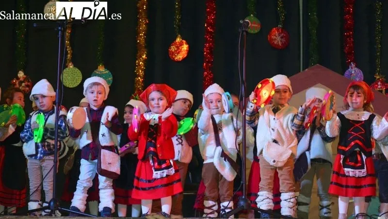 Foto 4 - Los alumnos del colegio Liminares protagonizan un entretenido Festival de Navidad